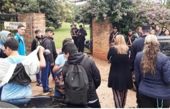 Luque: Policía tuvo que intervenir en la toma de Colegio